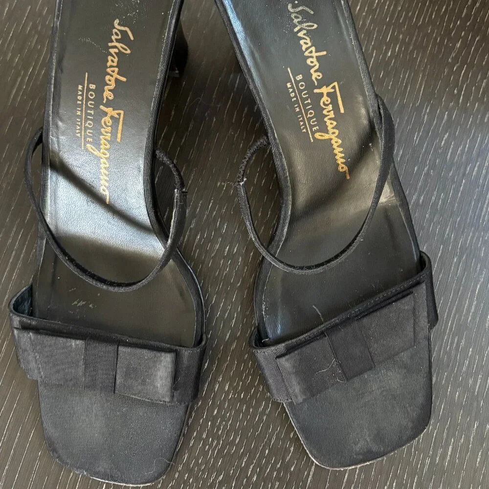 Salvatore Ferragamo Ranita Bow Sandals with elastic strap - Picture 4 of 13